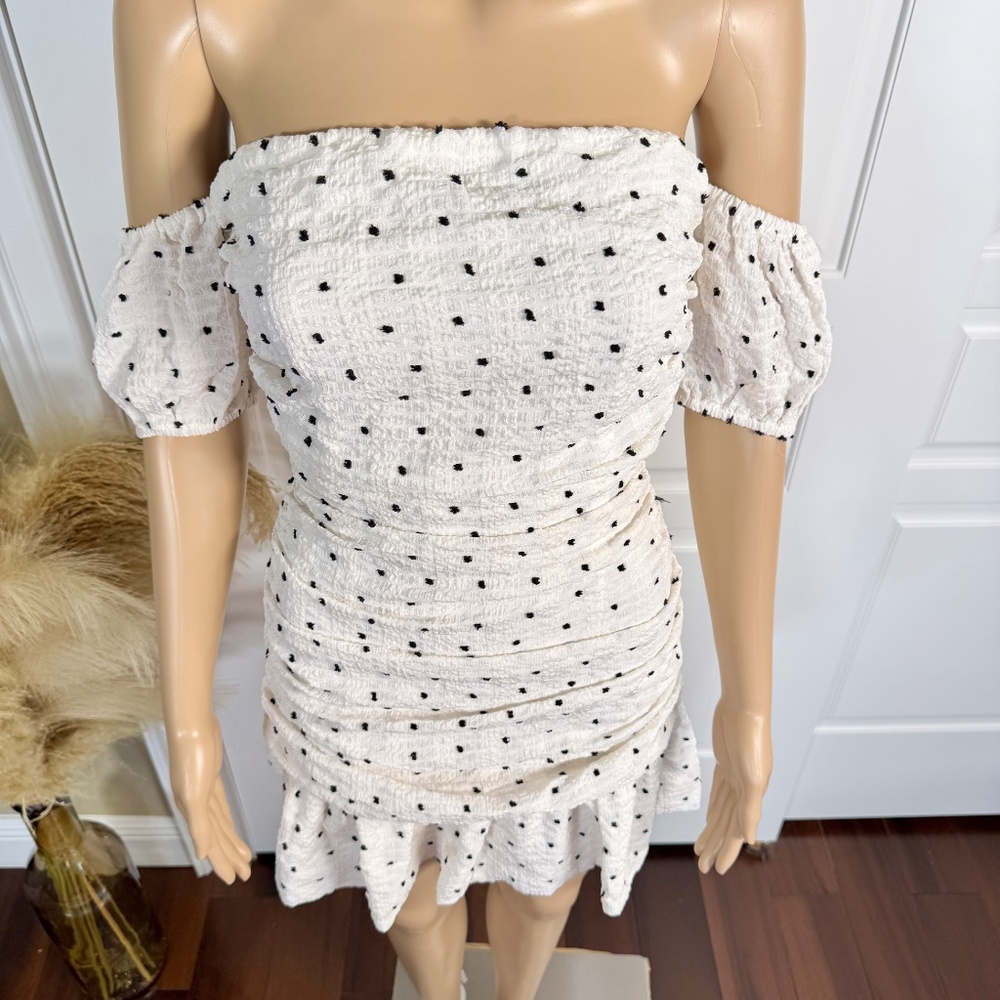 OFF WHITE MINI DRESS WITH BLACK POMPOMS - Picture 11 of 17